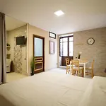 Kleosuite Iris Opera Ortigia Syracuse
